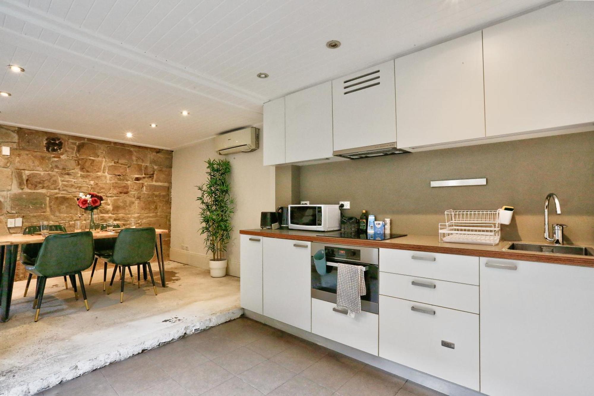 Holiday home Spacious 3 Bedroom House Darlinghurst Centre 2 E-bikes Included Sydney